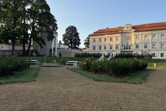 Zámek Bystřice nad Úhlavou foto 44